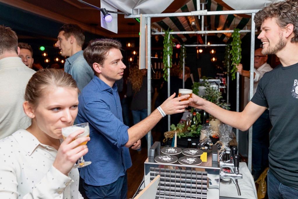 Meer publiek geniet in Spierdijk van Noord-Hollands speciaalbier